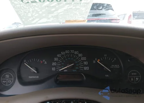 2002 Buick Century Custom z USA, uszkodzony, nr VIN 2G4WS52J121144408